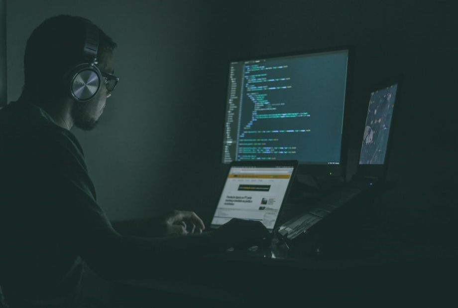 Seguro de ciberriesgo para proteger la empresa de hackers informáticos